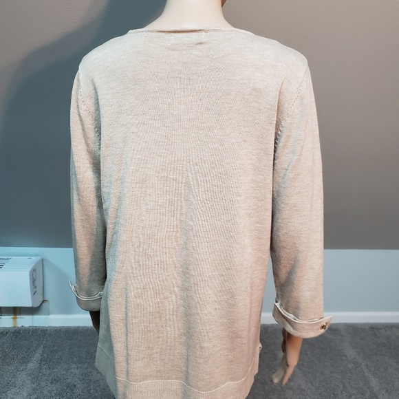 Calvin Klein Sweater - Picture 4 of 5